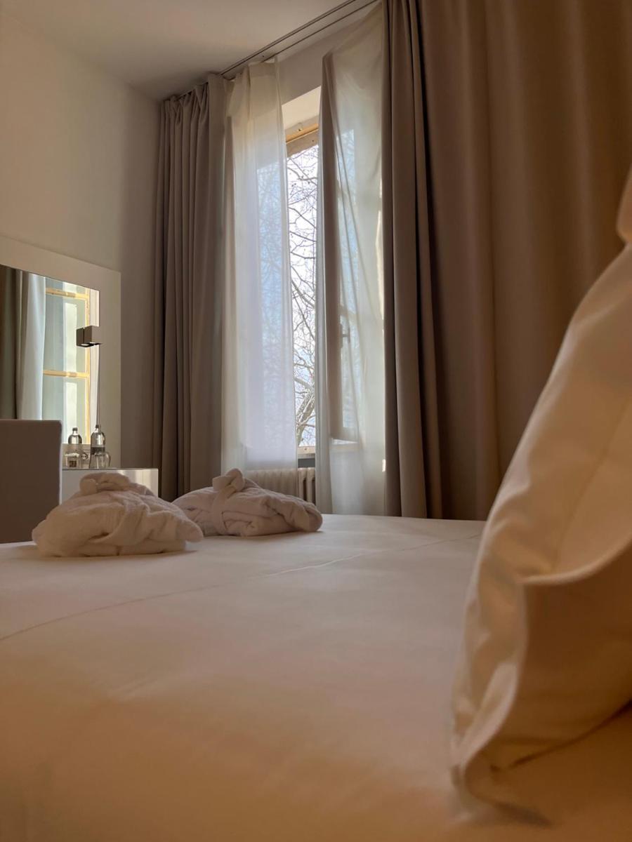 Hotel Castello Di Santa Vittoria Santa Vittoria dʼAlba Εξωτερικό φωτογραφία