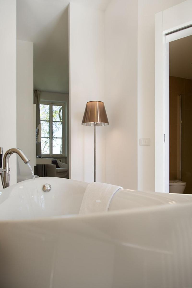 Hotel Castello Di Santa Vittoria Santa Vittoria dʼAlba Εξωτερικό φωτογραφία