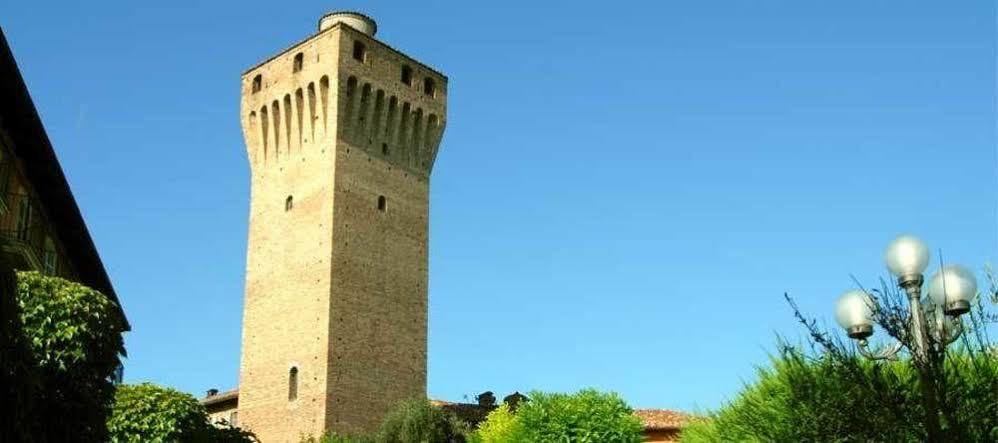 Hotel Castello Di Santa Vittoria Santa Vittoria dʼAlba Εξωτερικό φωτογραφία
